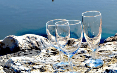 Mariage : Combien de verres prévoir par personne ? (Le guide complet)