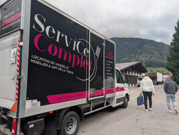 Anticiper la saison : Pourquoi réserver votre matériel dès maintenant ?