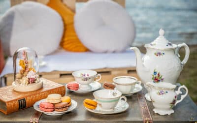 🥂 𝗟&rsquo;𝗮𝗿𝘁 𝗱𝗲 𝗿𝗲𝗰𝗲𝘃𝗼𝗶𝗿 𝗰𝗼𝗺𝗺𝗲𝗻𝗰𝗲 𝗽𝗮𝗿 𝗹𝗲 𝗱𝗲́𝘁𝗮𝗶𝗹 : celui qui apporte l&rsquo;âme à votre événement.